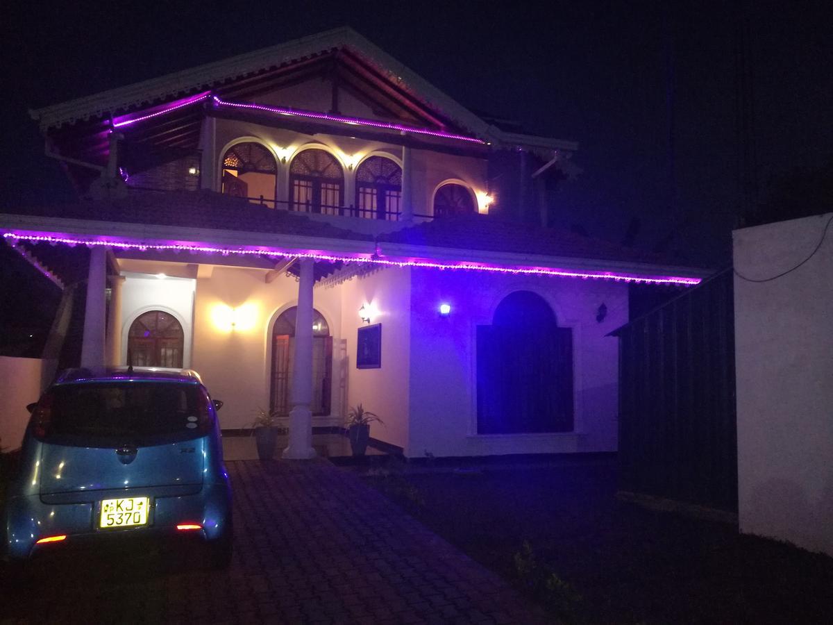 Eos Hostels Ettukala Екстер'єр фото